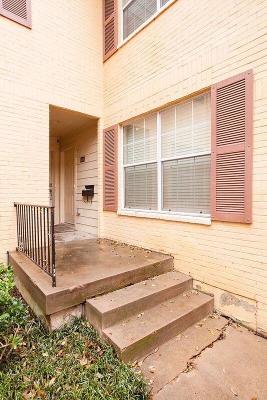 4741 Bradford Dr #B - Photo 3 of 28
