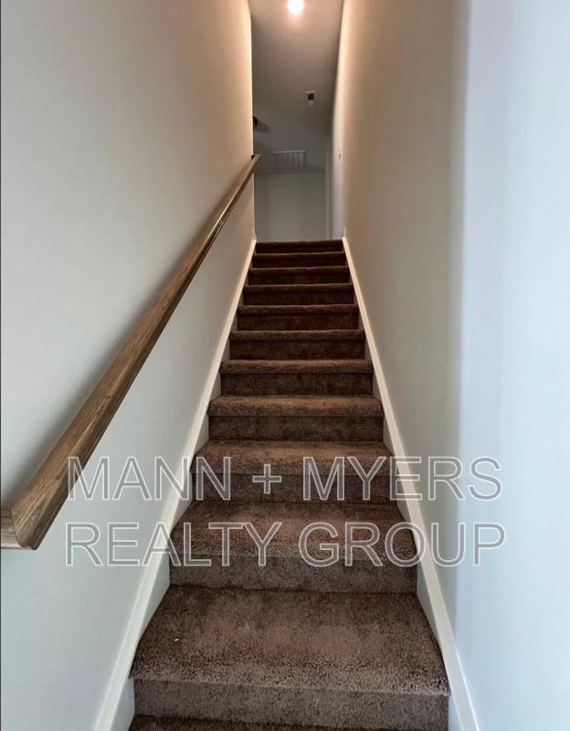 56 Village Edge Dr - Photo 2 of 4