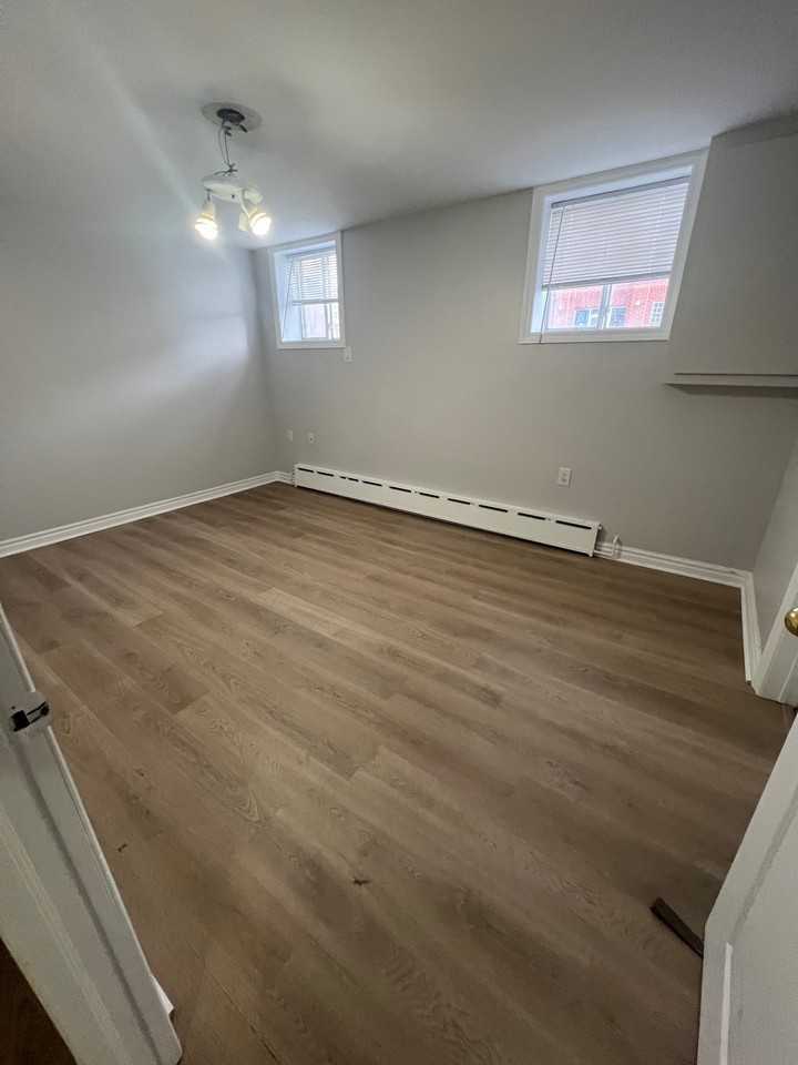 2 Danesbury Avenue - Photo 4 of 6