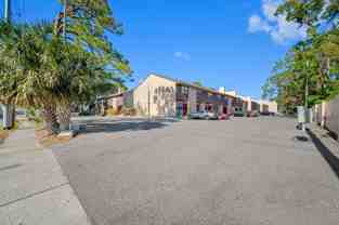 6119 Memorial Hwy - Photo 1 of 1