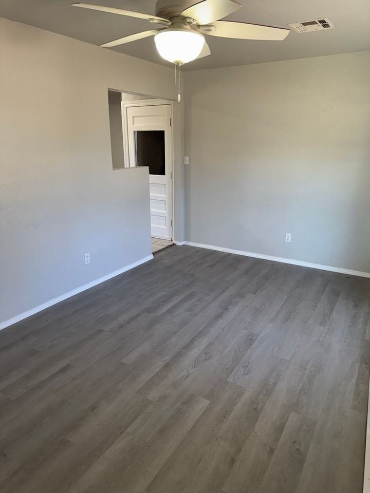 3313 Brookside Drive - Photo 3 of 7