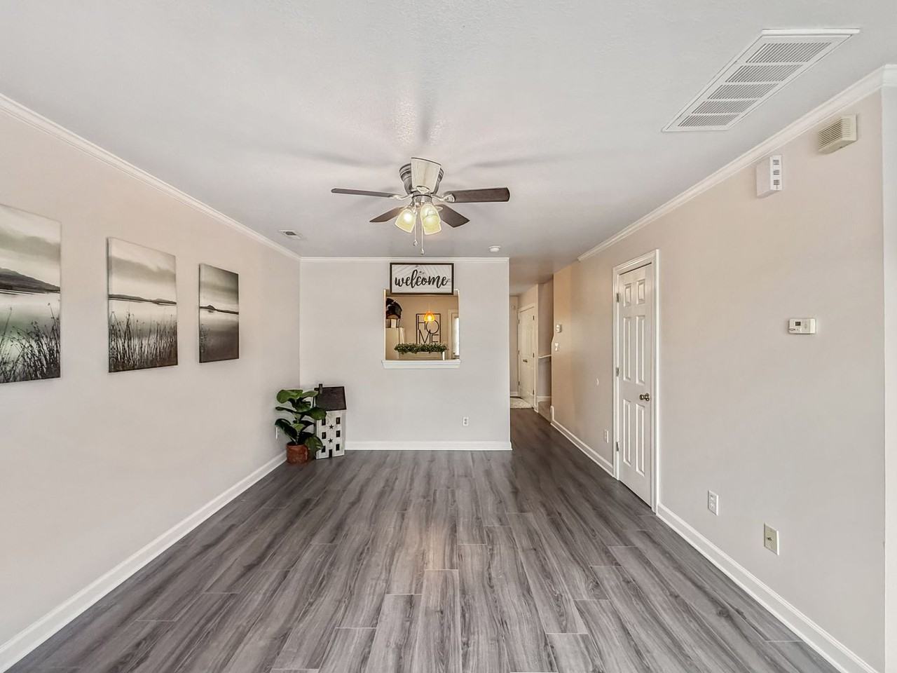 1004 Springwood Dr - Photo 3 of 27