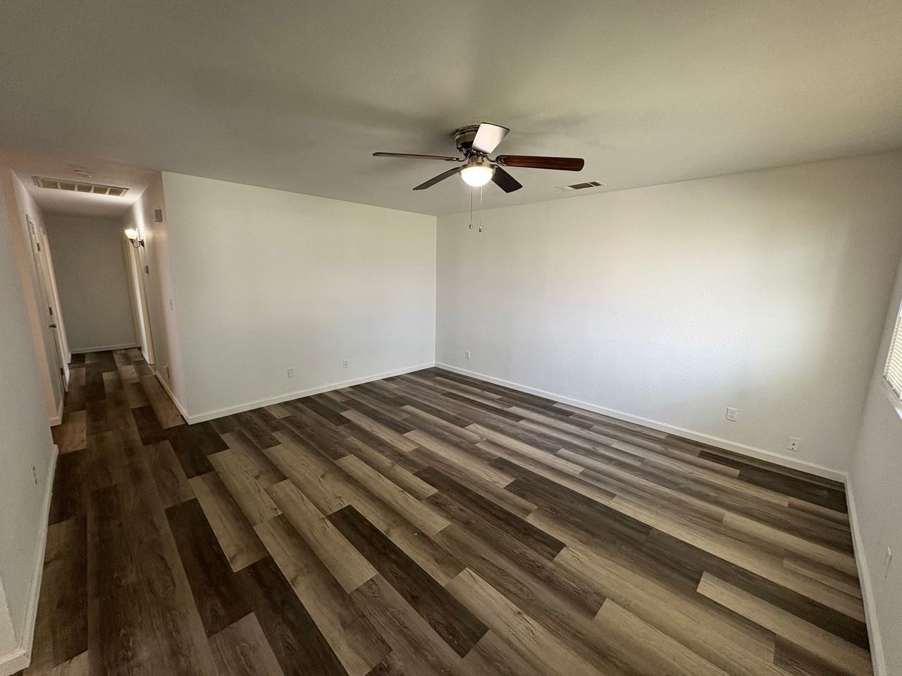 30714 Featherstone Rd - Photo 3 of 28