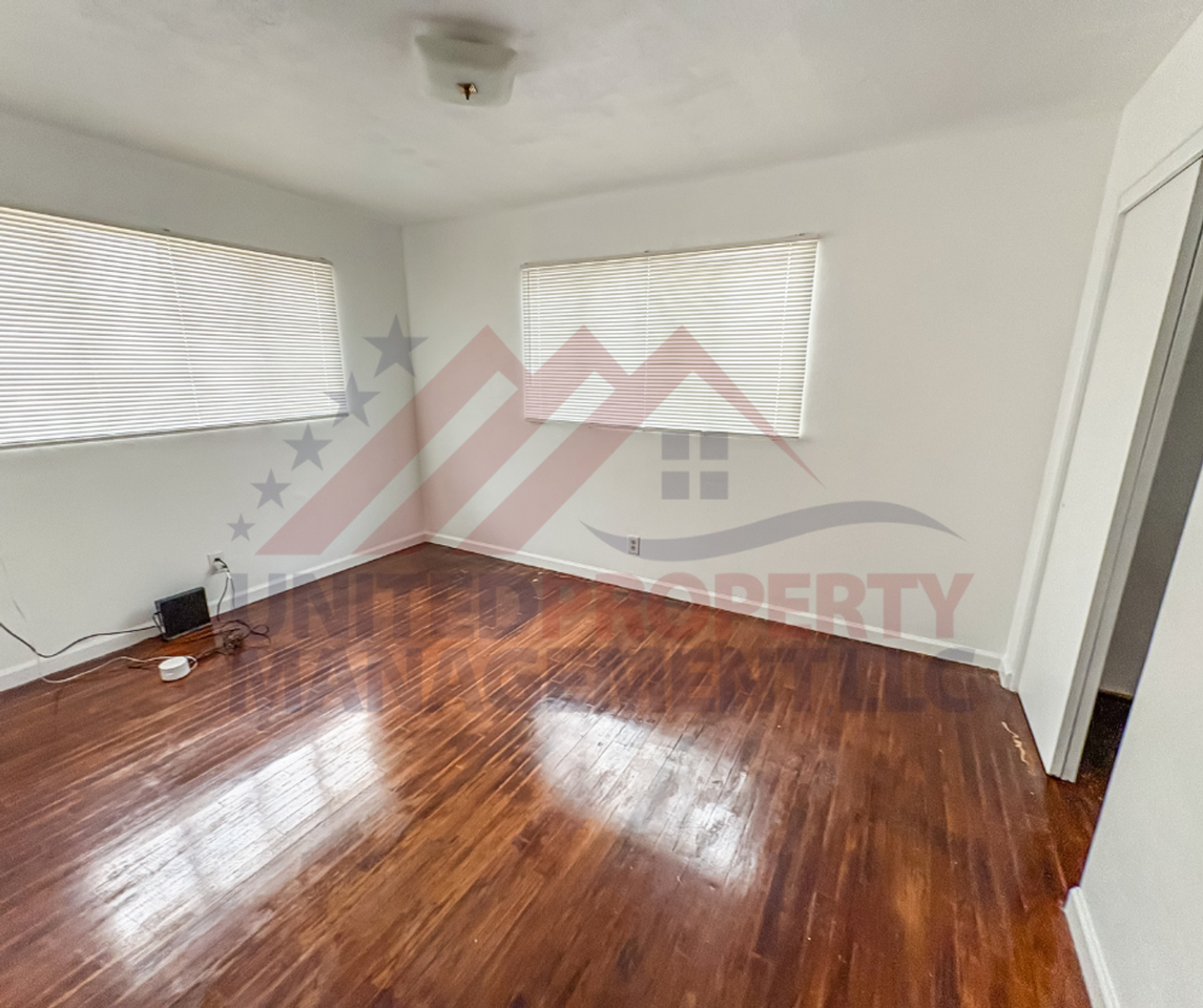 1310 Gamma St - Photo 2 of 11