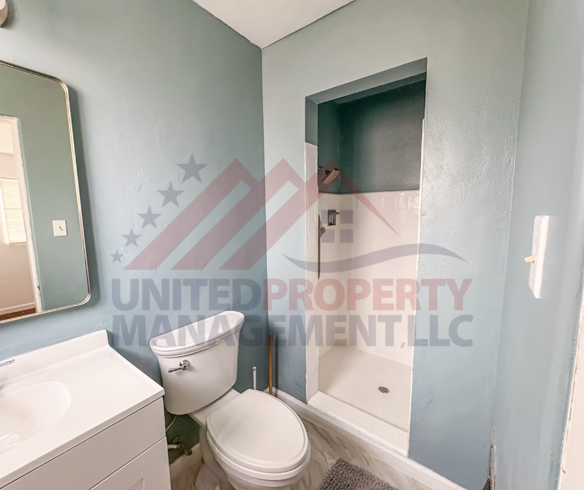 1310 Gamma St - Photo 3 of 11