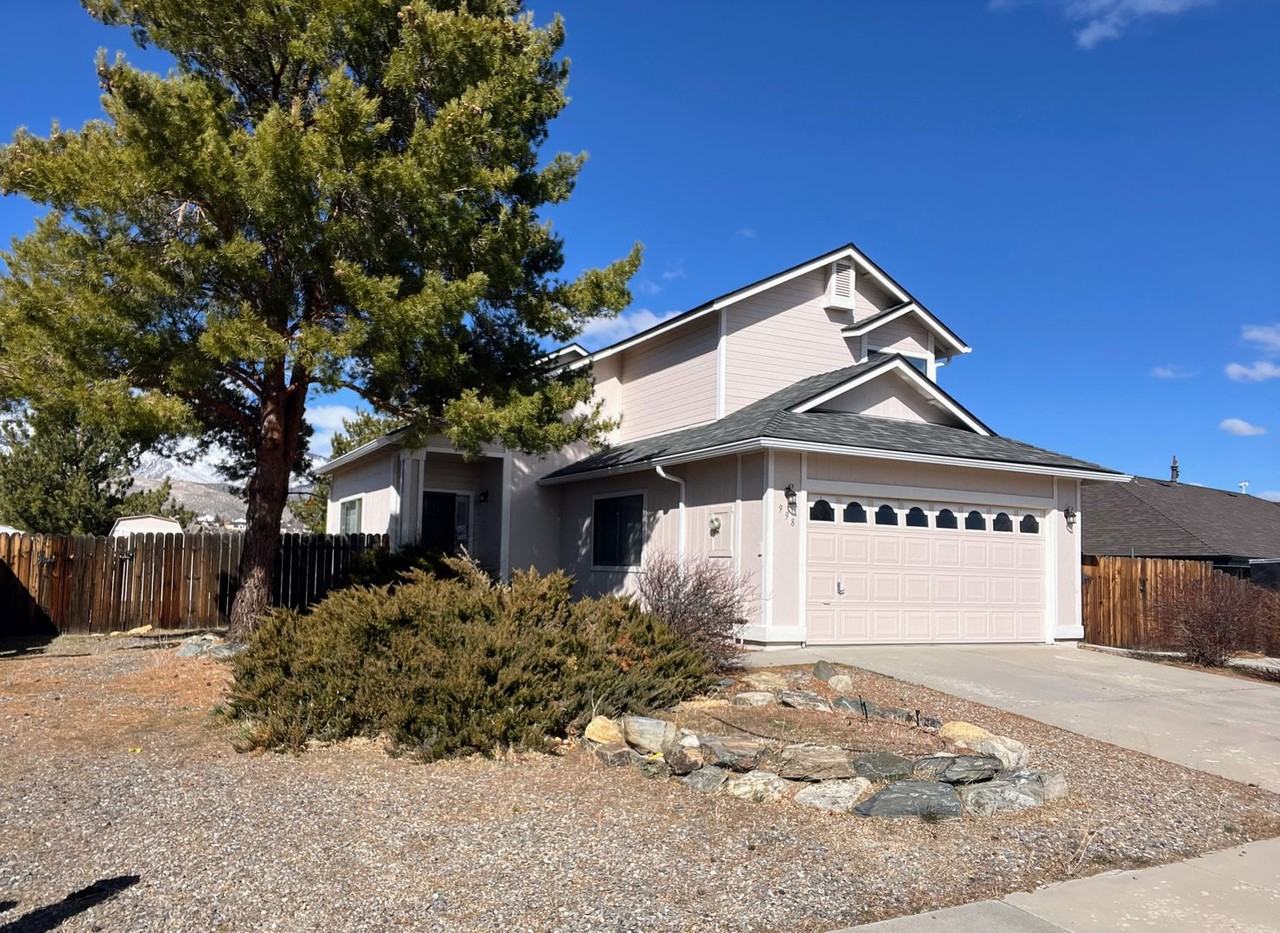 998 Shadow Lane - Photo 2 of 16