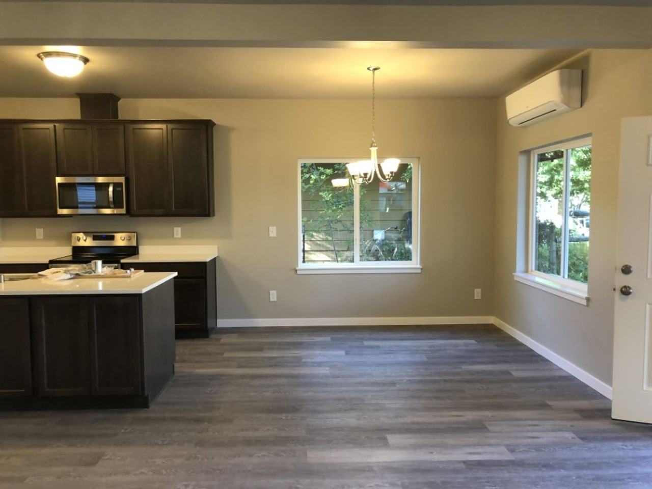 2505 Utter St - Photo 3 of 20