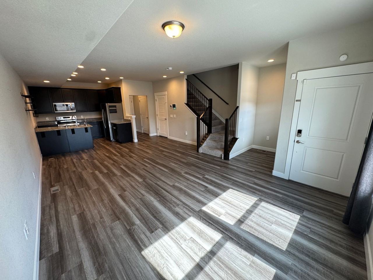 9731 Ambling Hts - Photo 2 of 17