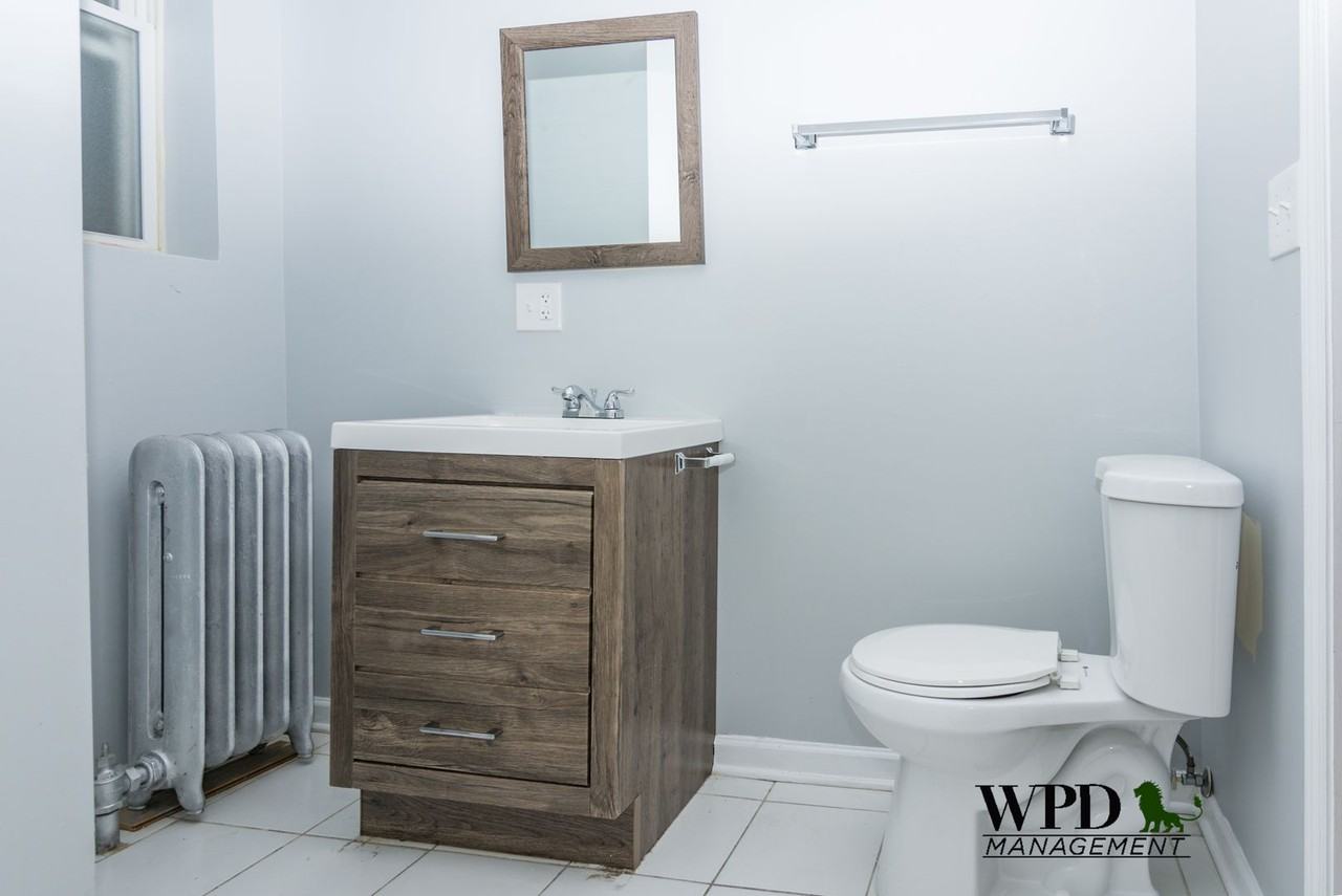 7801 S. Paulina St - Photo 3 of 5