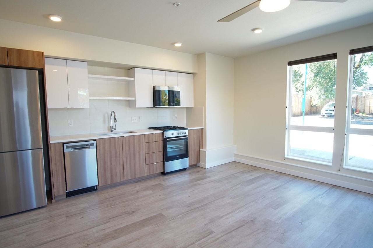 5080 Ne 33rd Ave #1 - Photo 5 of 17
