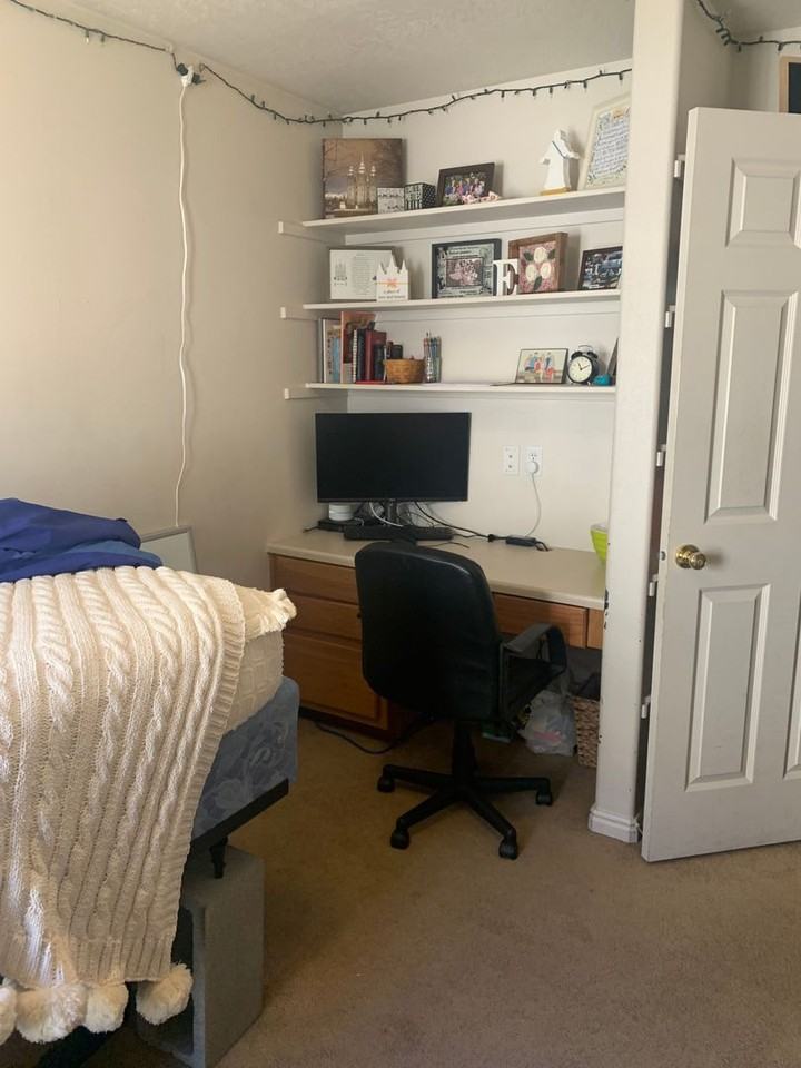 595 N University Ave #221 - Photo 4 of 9