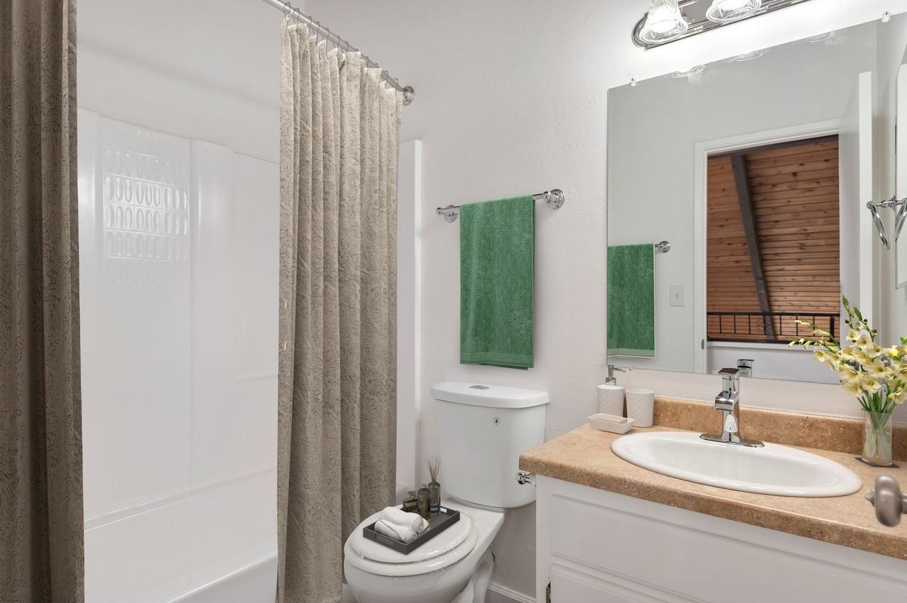 925 W. Chestnut Ave. - Photo 7 of 28