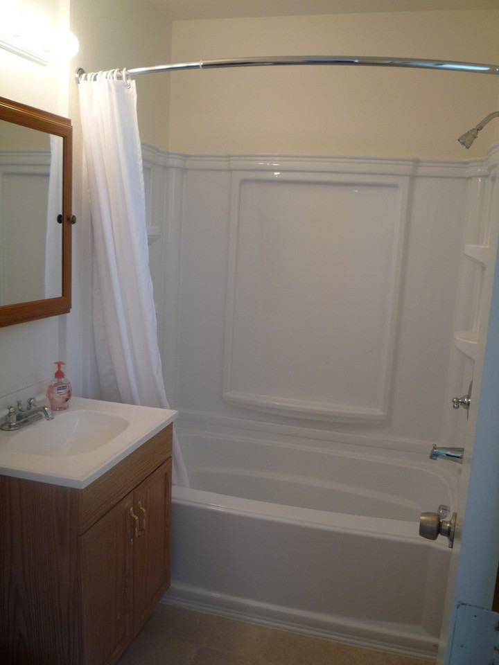 1933 Wheeler St - Photo 3 of 12