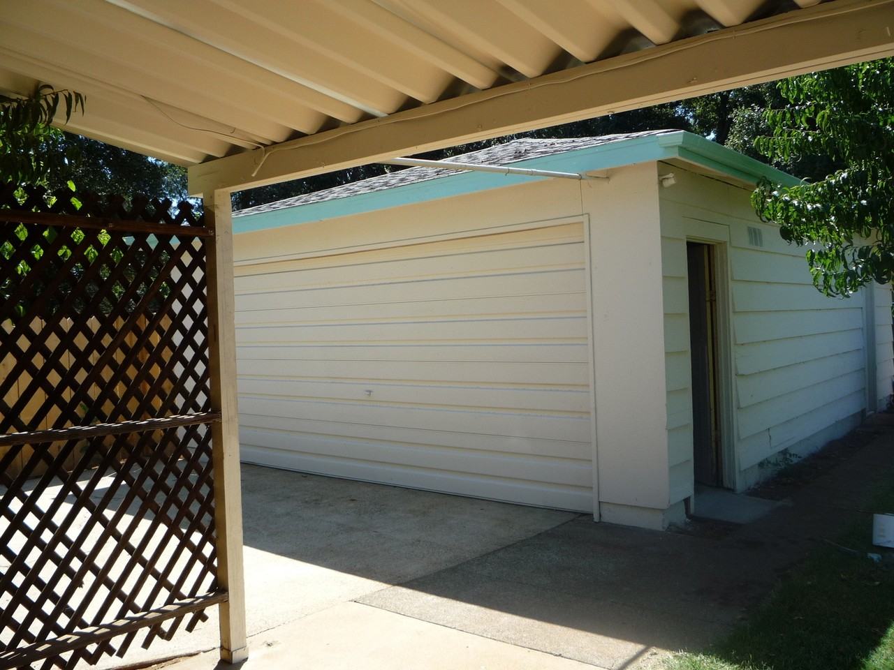 1933 Wheeler St - Photo 7 of 12