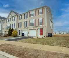 featured image of 42 W Sarazen Dr