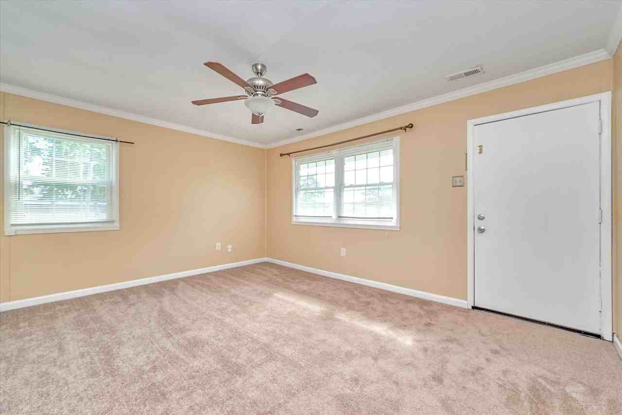 2015 Kensington Dr - Photo 5 of 15