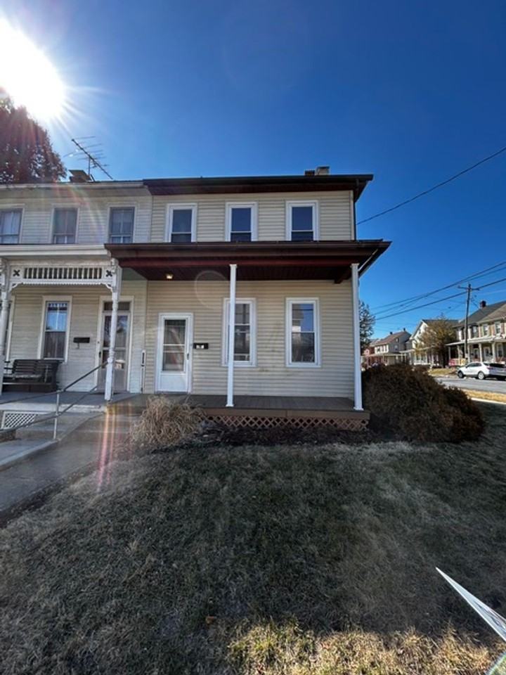 143 N Lancaster St