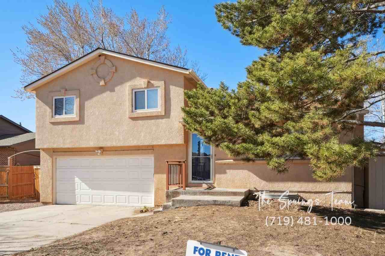 874 Hoosier Dr - Photo 3 of 46