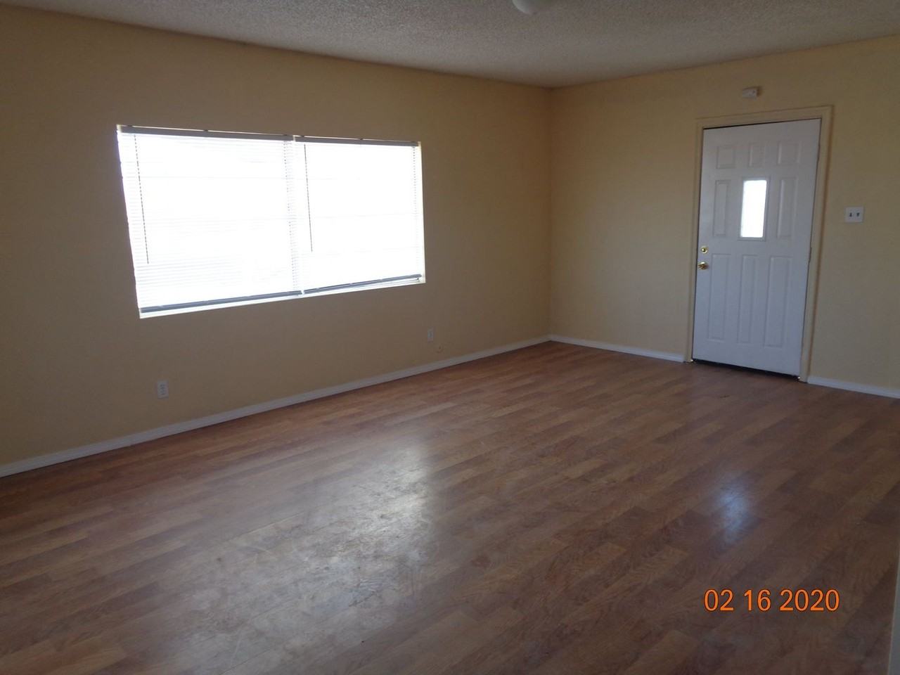 9487 E Avenue E - Photo 2 of 15