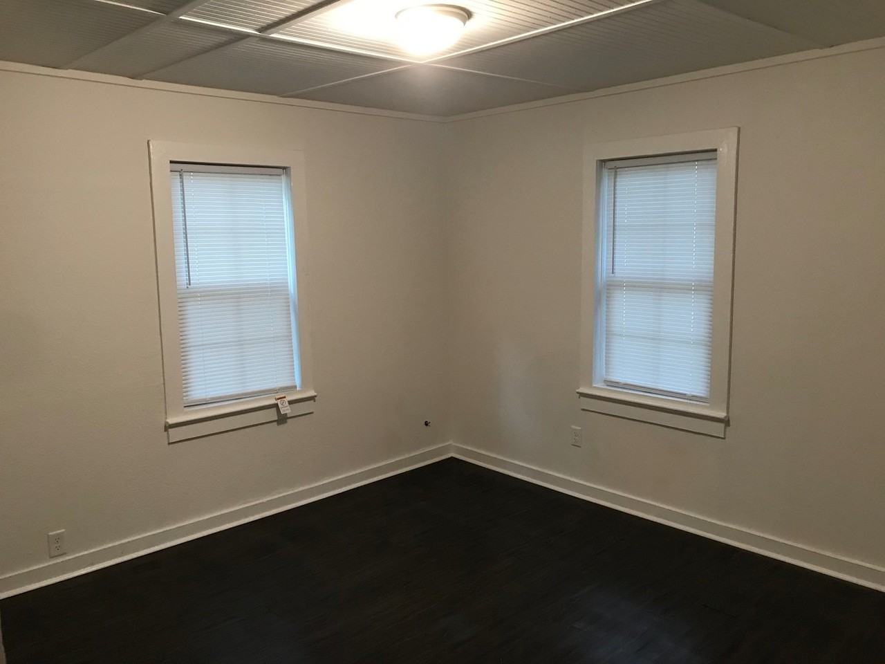 4019 Bernhardt Dr - Photo 2 of 10