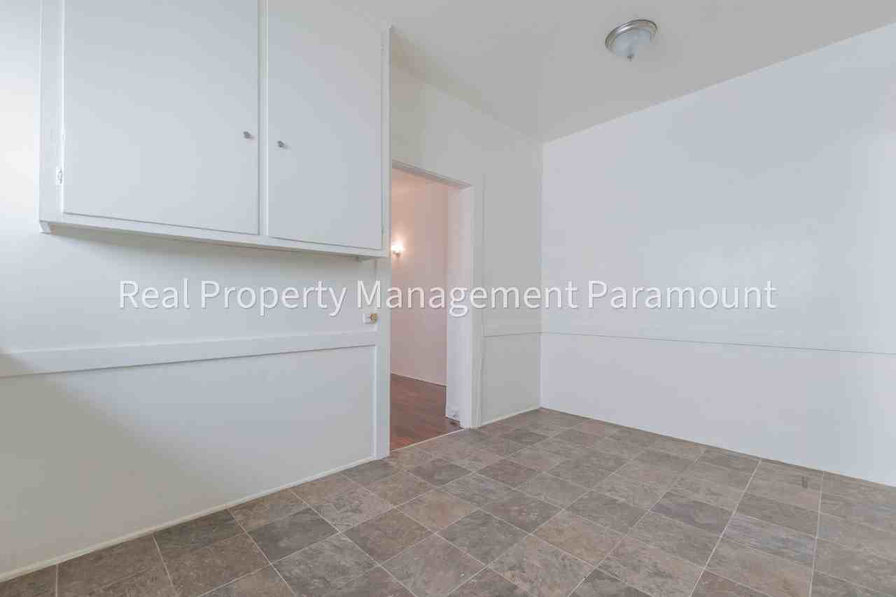 333 W 57th St - Photo 5 of 22