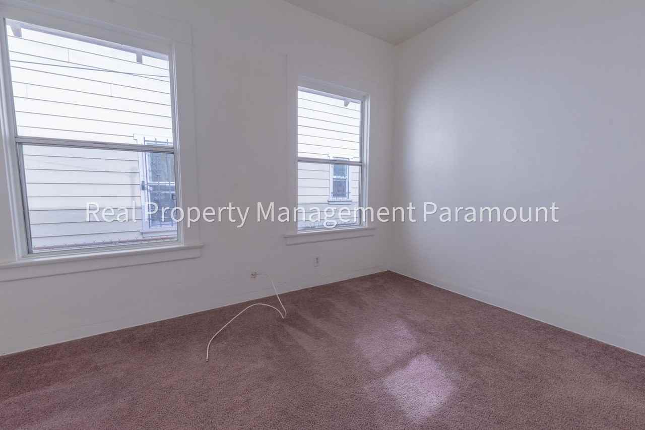 333 W 57th St - Photo 7 of 22