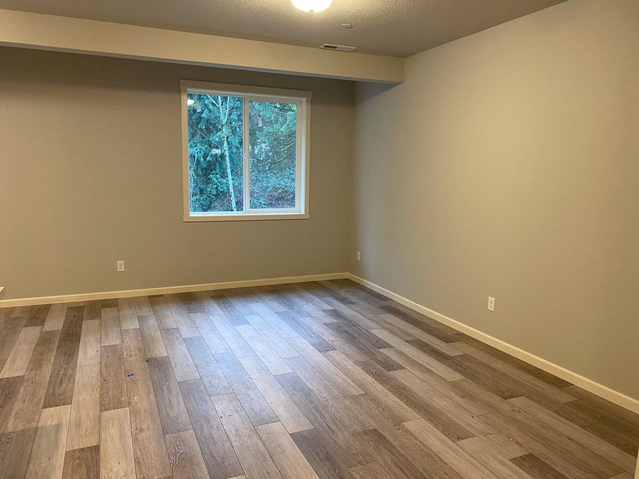 211 Cloverdale Rd #A - Photo 3 of 15