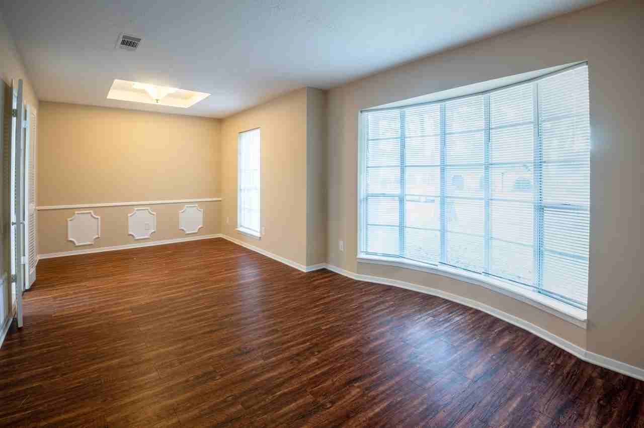 1910 Cobble Creek Dr - Photo 2 of 16