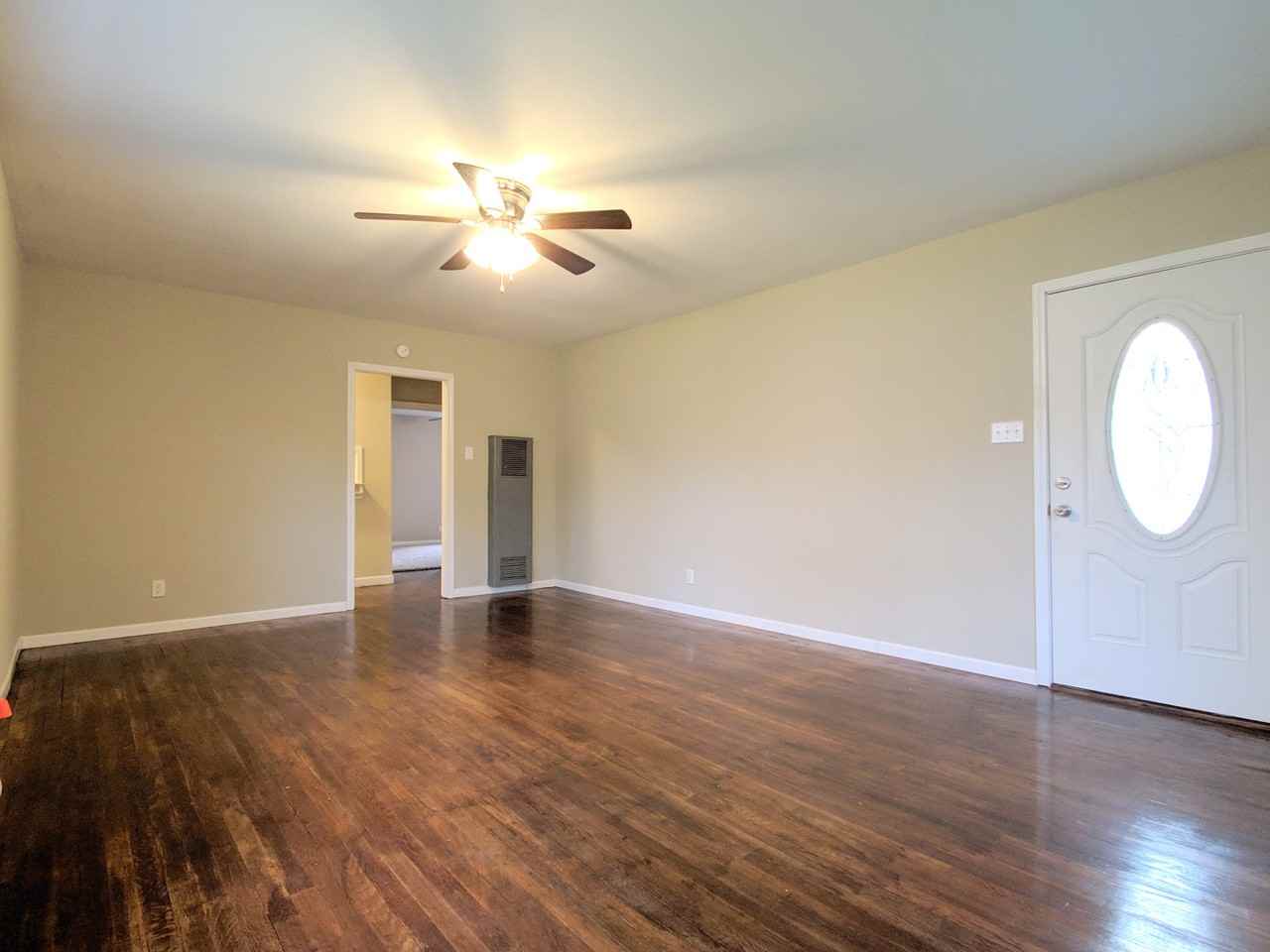 128 7th Ave N - Photo 3 of 20