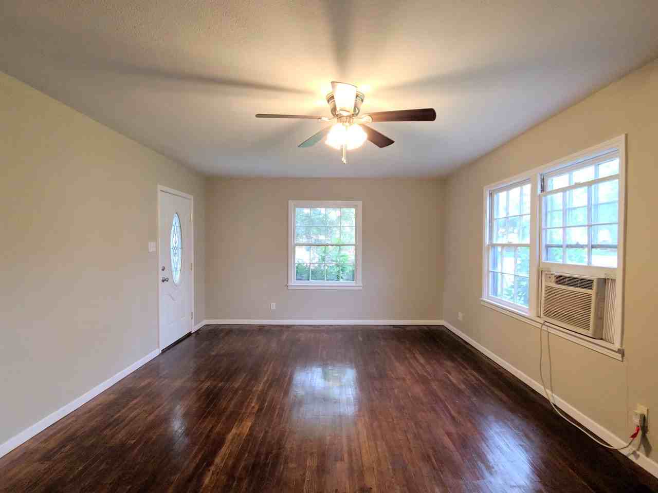 128 7th Ave N - Photo 4 of 20