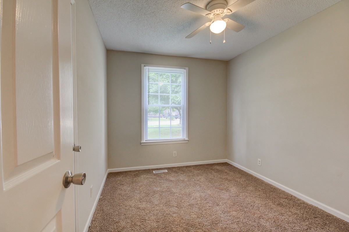 3407 Albert Dr - Photo 6 of 10