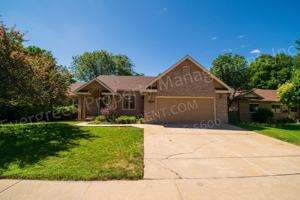 featured image of 1223 Red Oak Ct