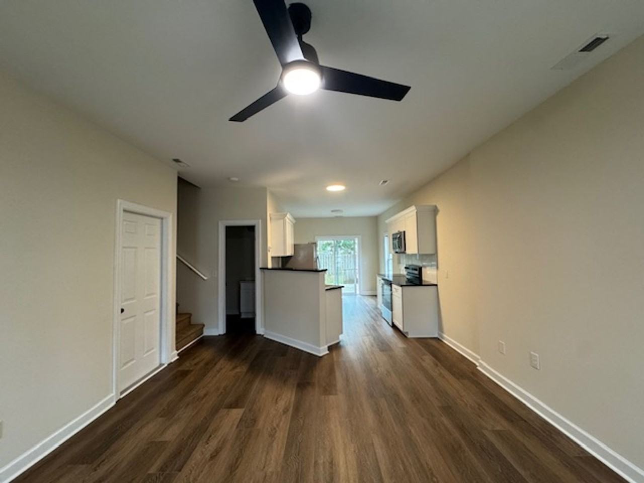 150 Raye Dr - Photo 2 of 30