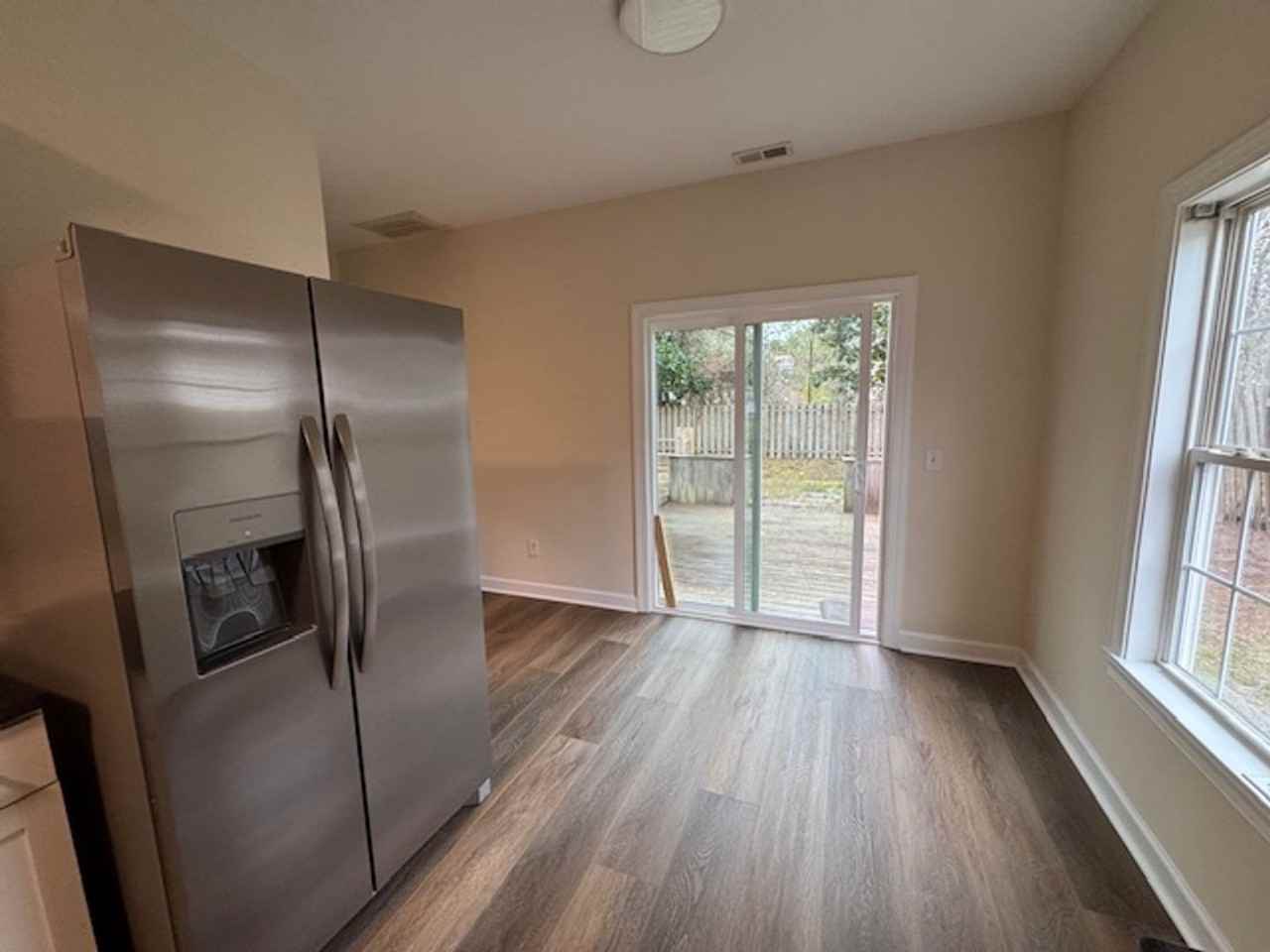 150 Raye Dr - Photo 6 of 30
