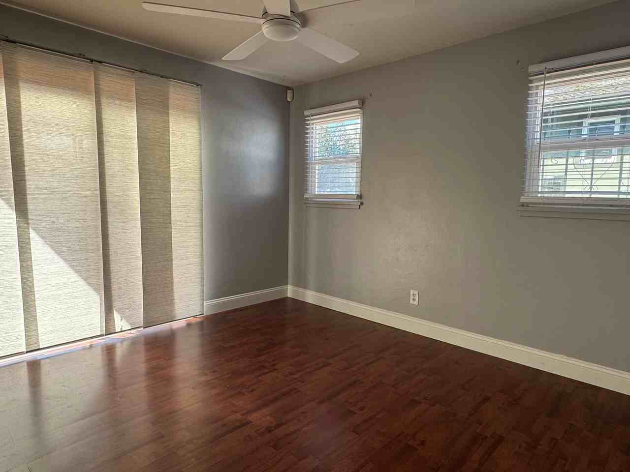 406 Evergreen St - Photo 7 of 14