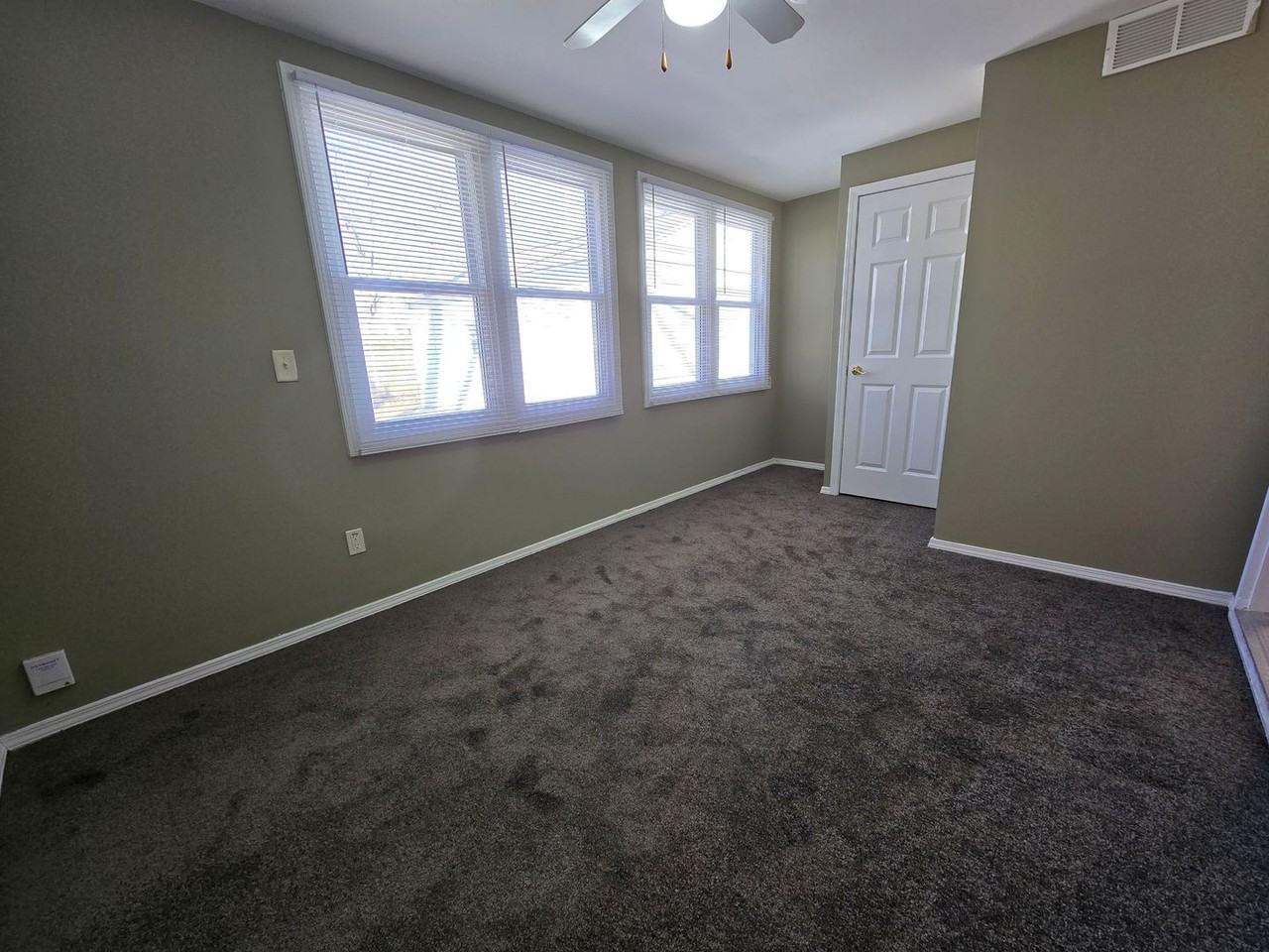 3 Ryan Dr - Photo 6 of 15