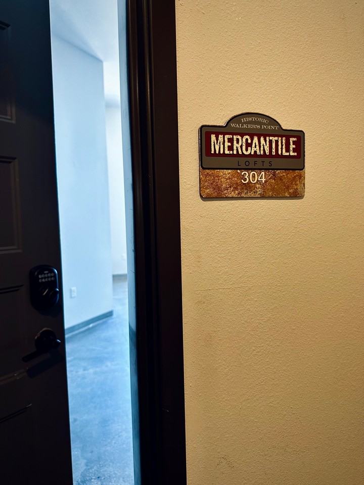 611 West National Avenue - Photo 3 of 50