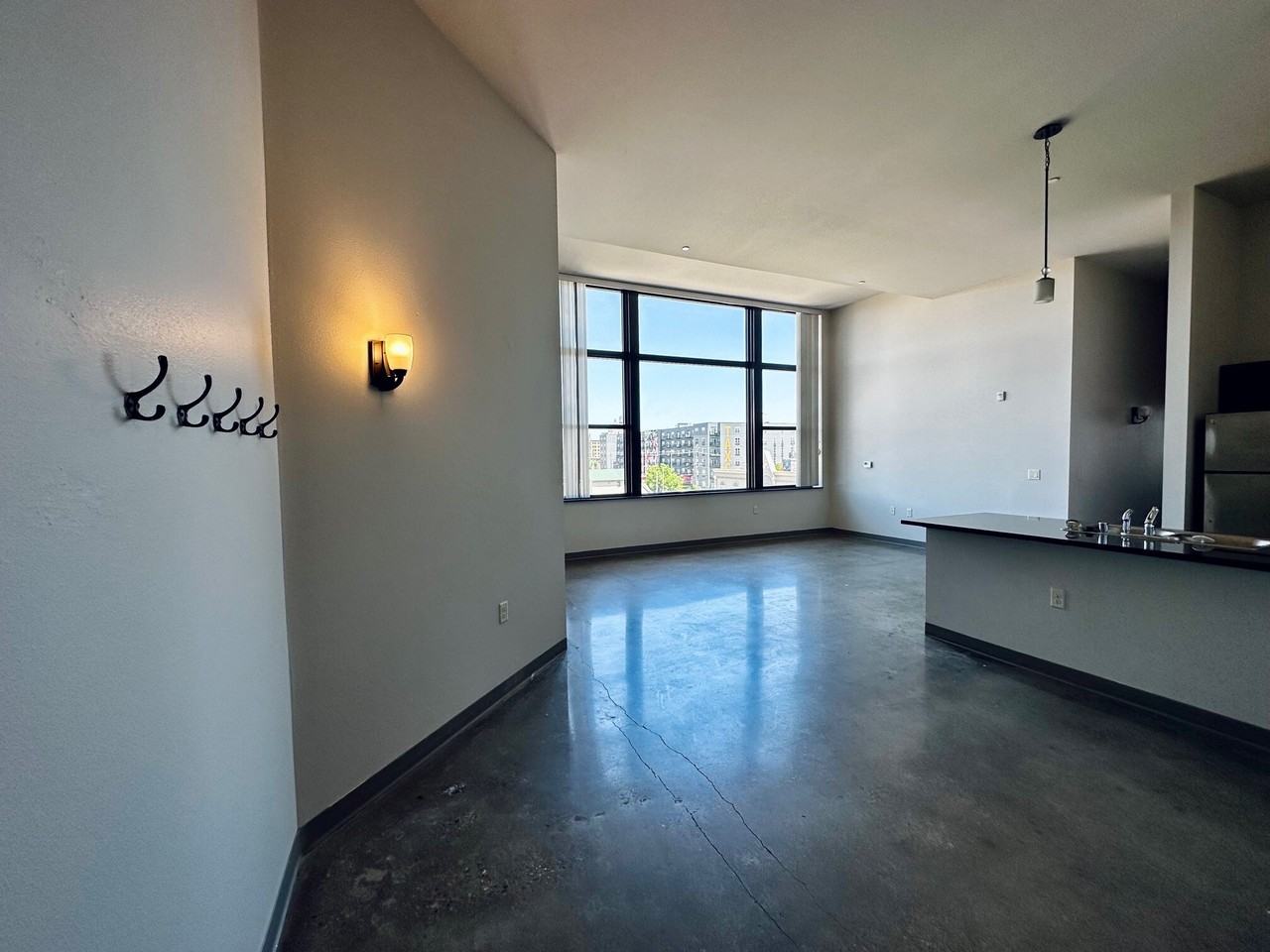 611 West National Avenue - Photo 4 of 50