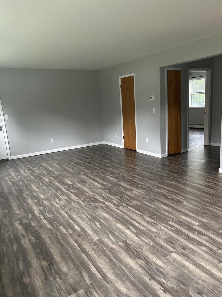 WOODCREST - Photo 3 of 9