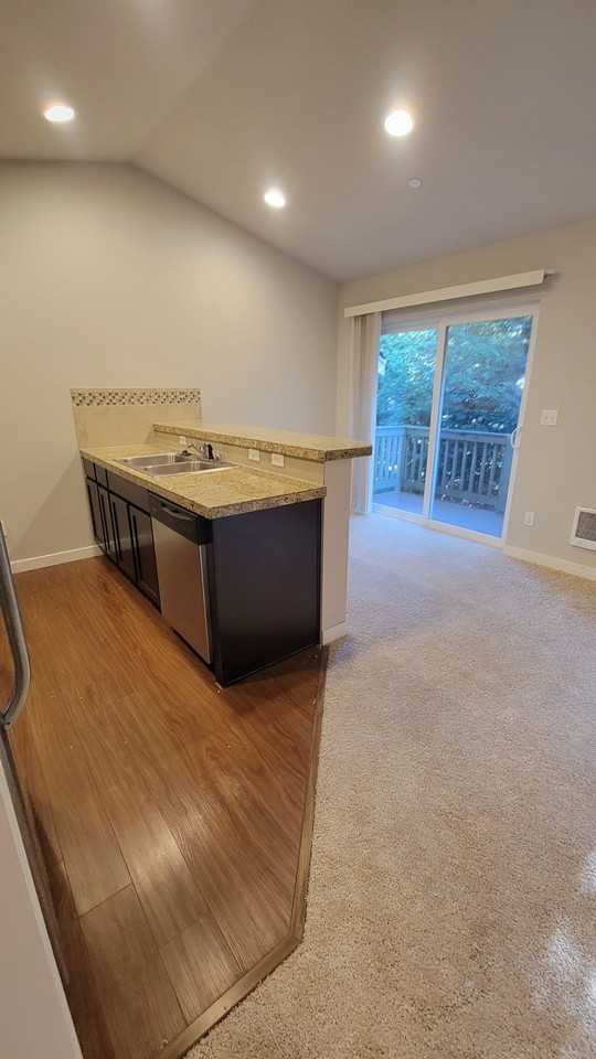 A15712-B201 - Photo 4 of 15