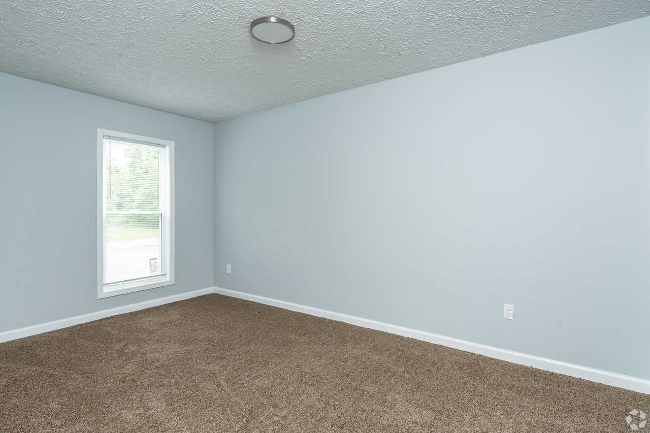 Virginia Pines - Photo 4 of 10