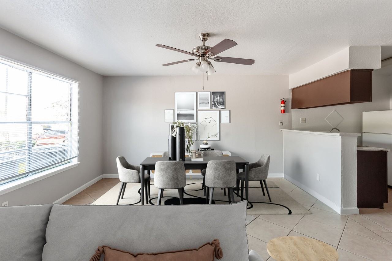 Spring Rose - Photo 4 of 14