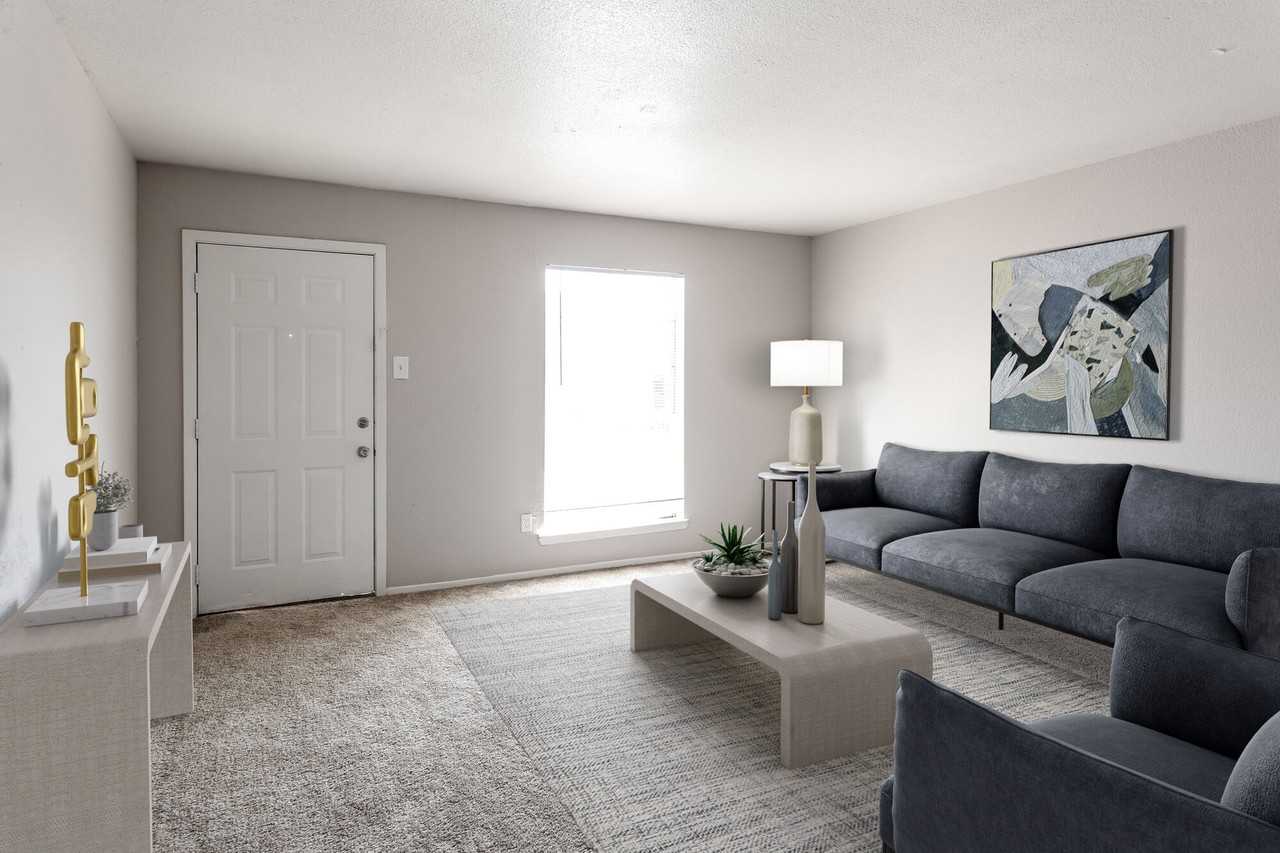 Spring Rose - Photo 5 of 14