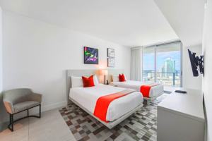 featured image of 4111 S Ocean Dr