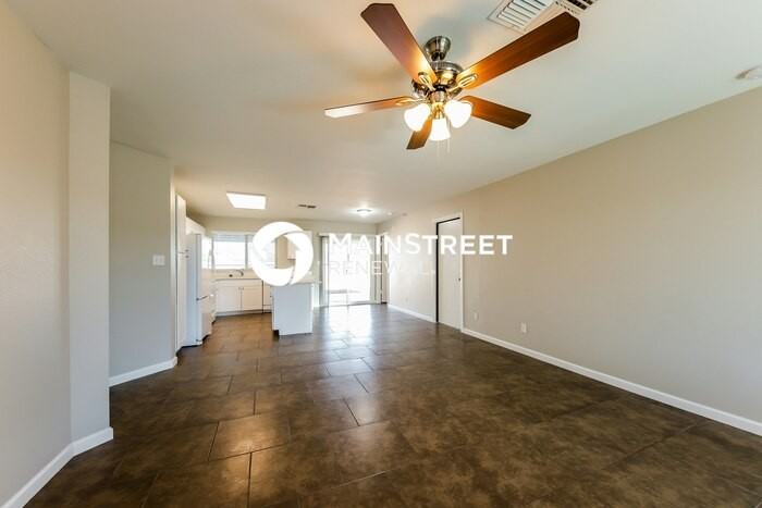 20220 N 14th Ave - Photo 3 of 16