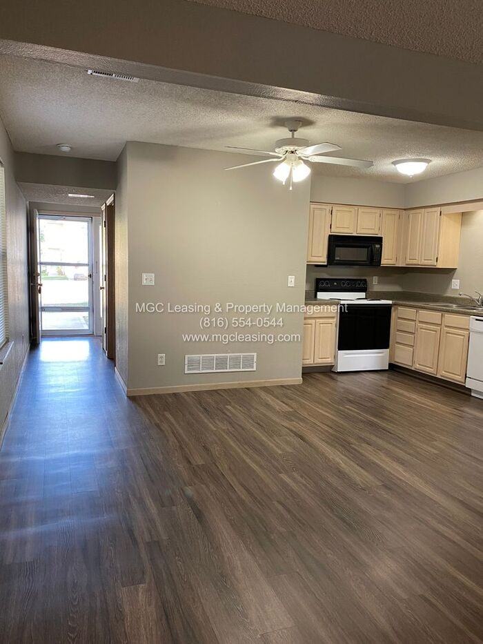 1021 Garden Way - Photo 3 of 14