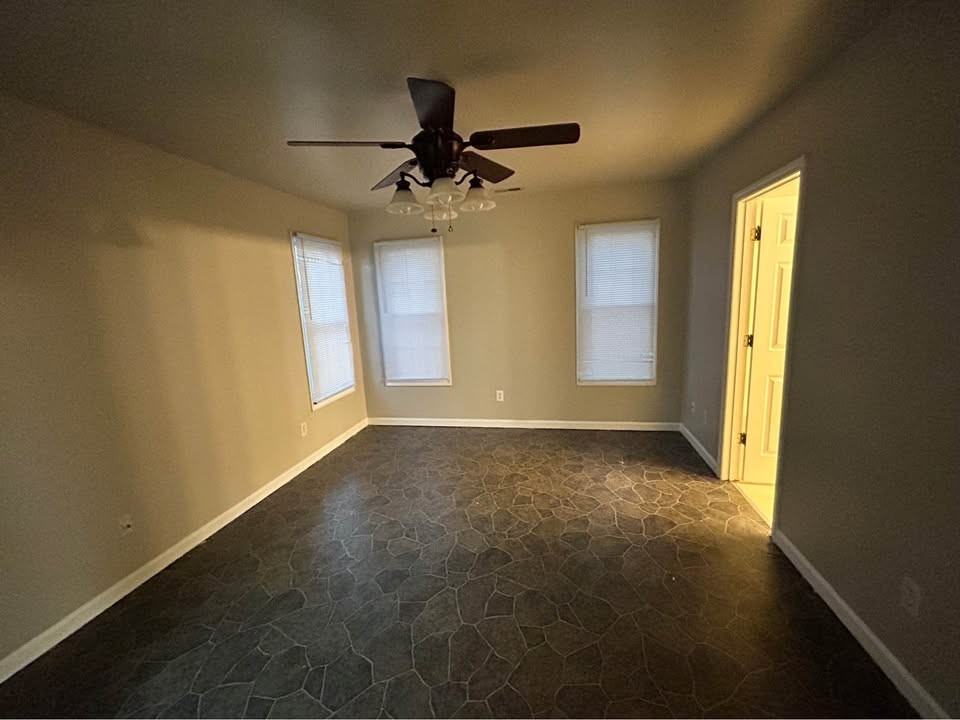 4016 Mindspring Dr #NA - Photo 5 of 9