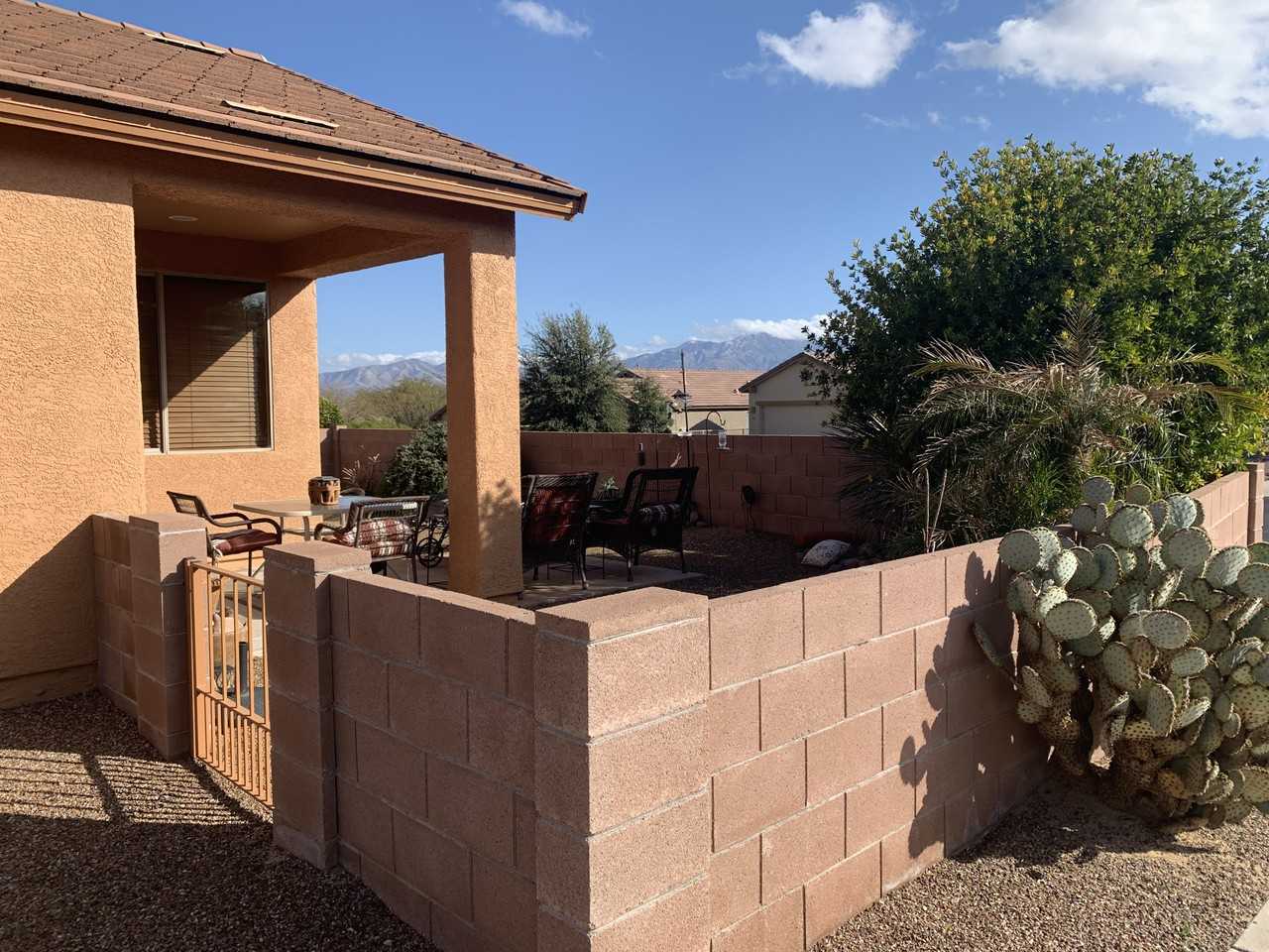 551 W Bazille Way #NA - Photo 2 of 4