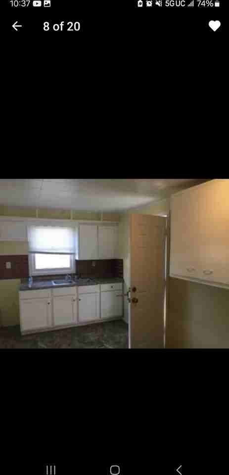 1530 E Melrose St #NA - Photo 3 of 6