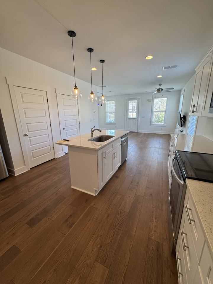 816 Briar Cir #NA - Photo 2 of 20